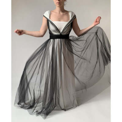 Dlouhé krycí tylové šaty Convertibles®