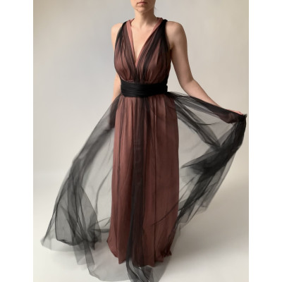 KOMPLET dlouhých tylových a variabilních šatů Convertibles®