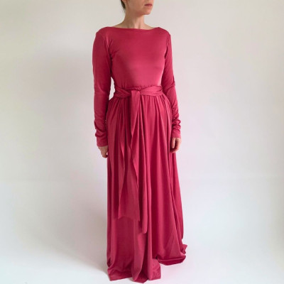 Variabilní šaty Convertibles® NILPLA® z kolekce Longevita s rukávy