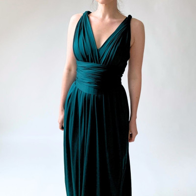 Dlouhé variabilní šaty Convertibles® NILPET® z kolekce Bohème, borovicové