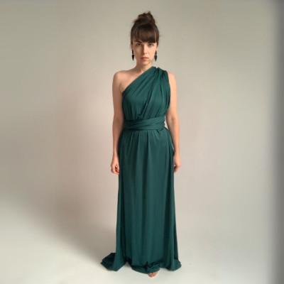 Dlouhé variabilní šaty Convertibles® NILPET® z kolekce Bohème, borovicové