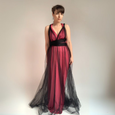 KOMPLET dlouhých tylových a variabilních šatů Convertibles®