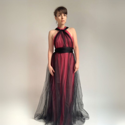 KOMPLET dlouhých tylových a variabilních šatů Convertibles®