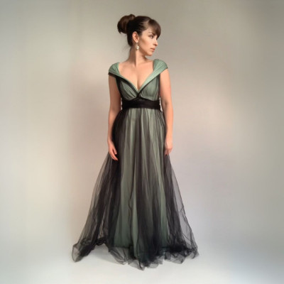 KOMPLET dlouhých tylových a variabilních šatů Convertibles®