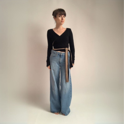 Variabilní oboustranný crop top s rukávy Convertibles® Bamboo Longevita
