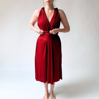 Midi variabilní šaty Convertibles® NILPET® z kolekce Bohème, vínové