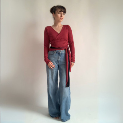 Variabilní oboustranný crop top s rukávy Convertibles® Tencel Longevita