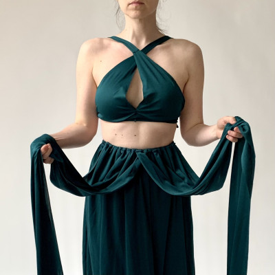 KOMPLET dlouhých šatů Bohème a skryté podprsenky Convertibles® NILPET®