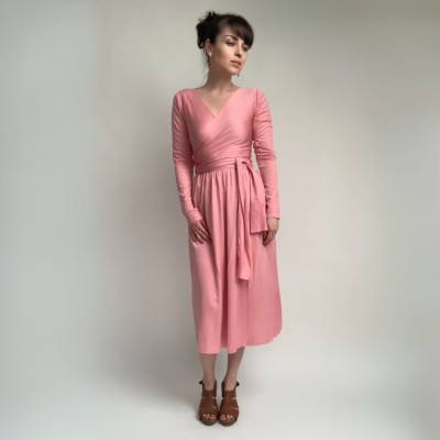 Variabilní šaty Convertibles® NILPLA® z kolekce Longevita s rukávy, pudrově růžová