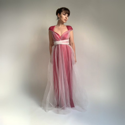 KOMPLET dlouhých tylových a variabilních šatů Convertibles®