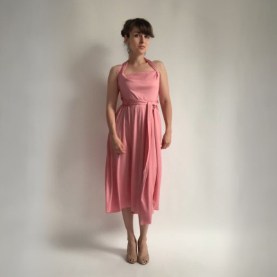 Variabilní šaty Convertibles® NILPLA® z kolekce Longevita s rukávy, pudrově růžová